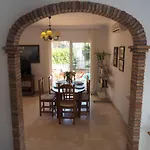 Villa Paradise - Victoria
