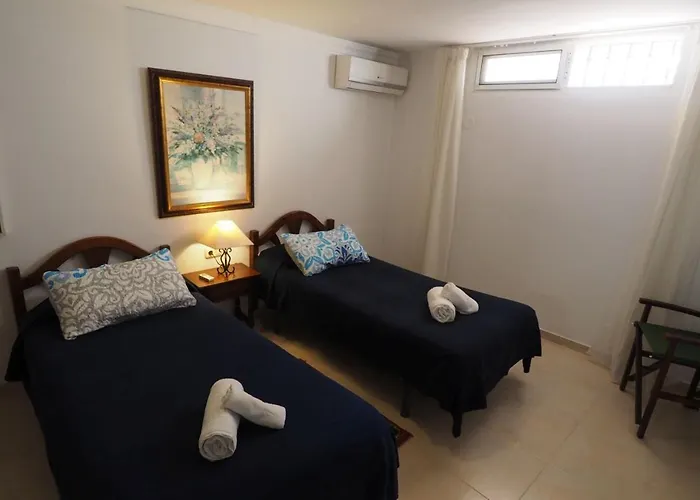 Paradise - Victoria *