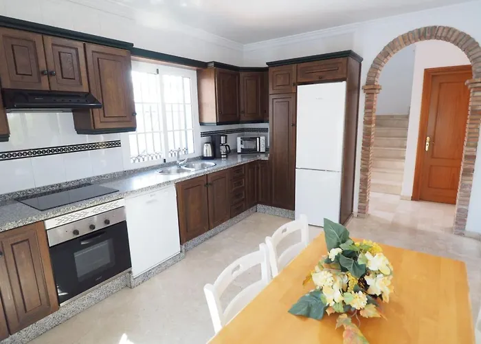 Paradise - Victoria 内尔哈