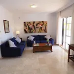 Villa Paradise - Victoria *