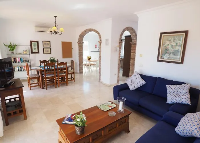 Paradise - Victoria Vila *