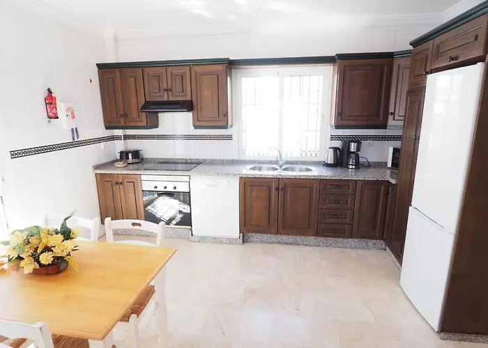 Paradise - Victoria Vila *