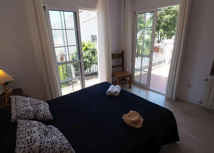 Paradise - Victoria Vila Nerja