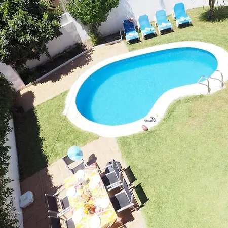 Villa Paradise - Victoria